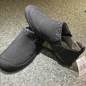 JSport Alice Women's Black Slip-On Shoes size 7.5M NWT